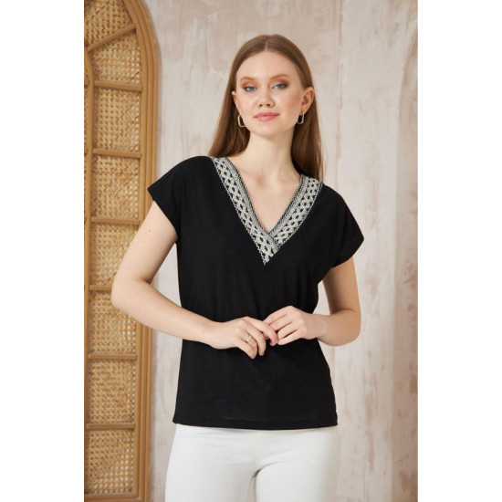 Pasaklı Giyim Kadın Özel İnce Kumaş Bluz-Nakış Detaylı Siyah