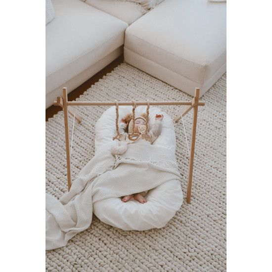 Dery Baby Babynest Bebek Yatağı + Ahşap Oyun Alanı Baby Gym Sallanan Oyuncaklar Dahil