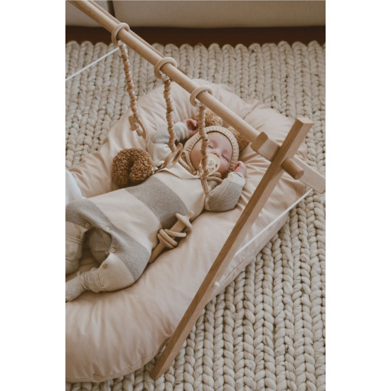 Dery Baby Babynest Bebek Yatağı + Ahşap Oyun Alanı Baby Gym Sallanan Oyuncaklar Dahil