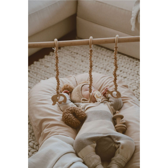 Dery Baby Babynest Bebek Yatağı + Ahşap Oyun Alanı Baby Gym Sallanan Oyuncaklar Dahil