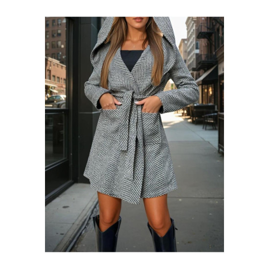 Pasaklı Giyim Vizon Balıksırtı Desenli Kapüşonlu Kemerli Kaşe Kadın Kaban