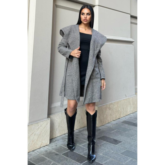 Pasaklı Giyim Vizon Balıksırtı Desenli Kapüşonlu Kemerli Kaşe Kadın Kaban