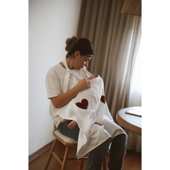 Dery Baby 4 Katlı Müslin Teddy Emzirme Önlüğü Kırmızı Kalpli