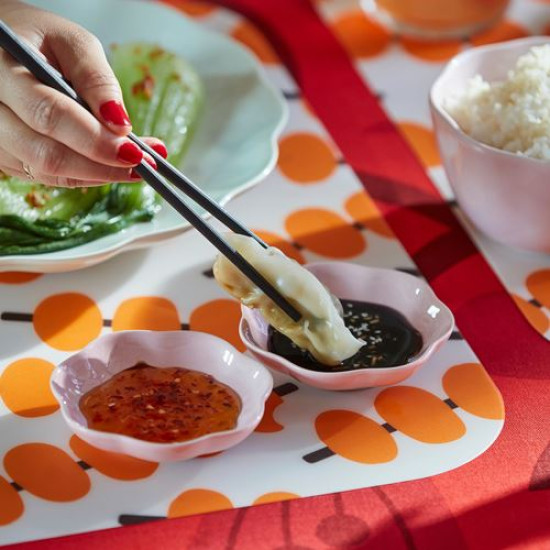 ikea-fössta-sos-tabağı-pembe-yapraklar-pembe-yapraklar